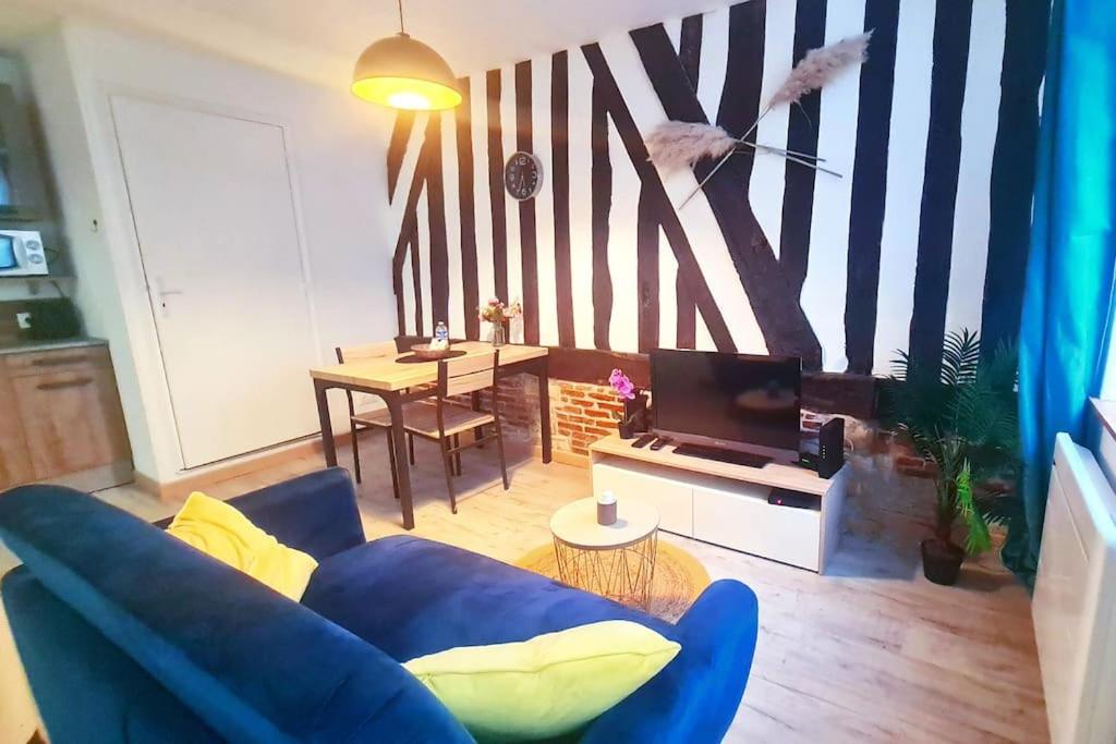 Chic Et Normand, Parking Facile, Wifi Hd Apartment ปองต์-เอาเดแมร์ ภายนอก รูปภาพ